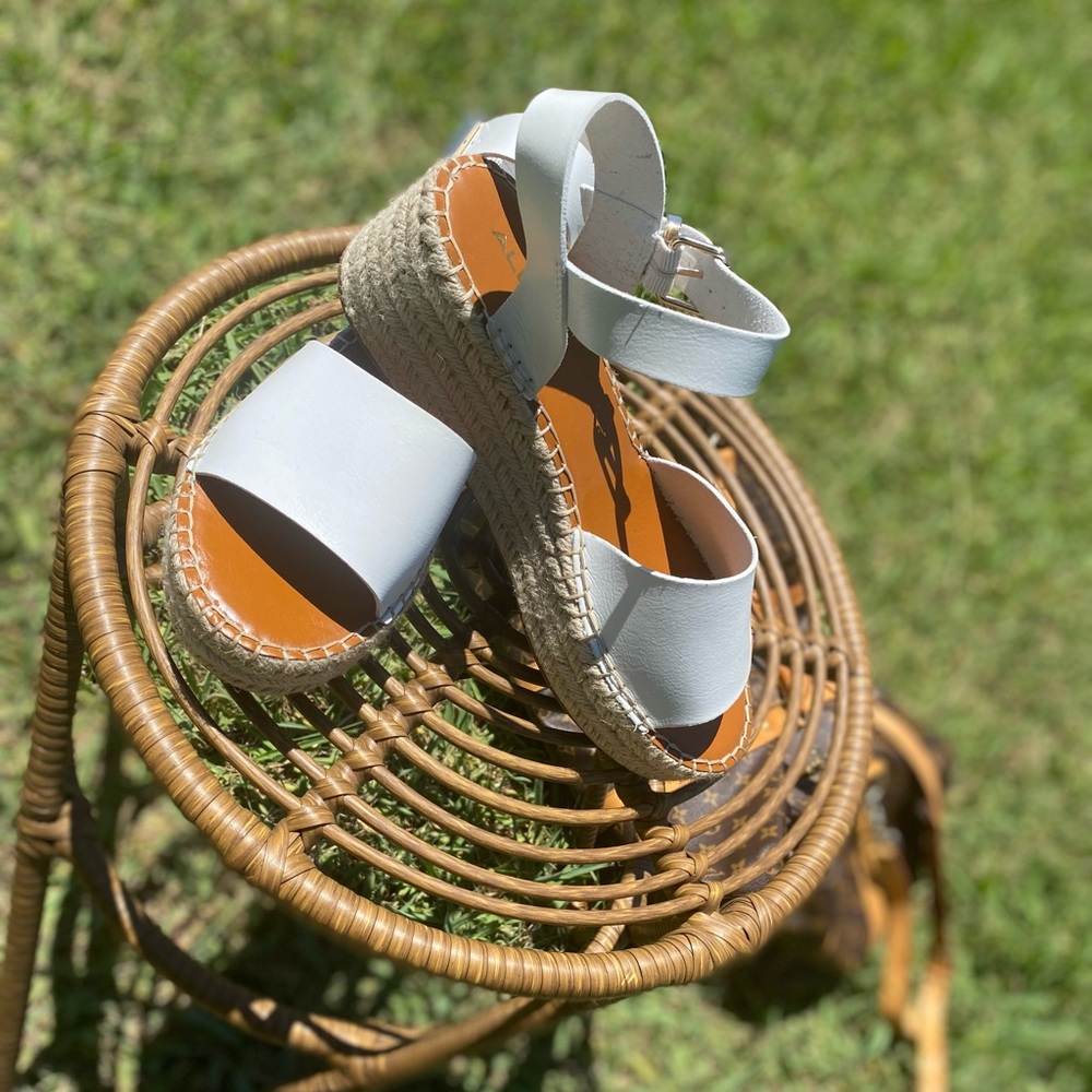 Size 9 ALDO White Sandal